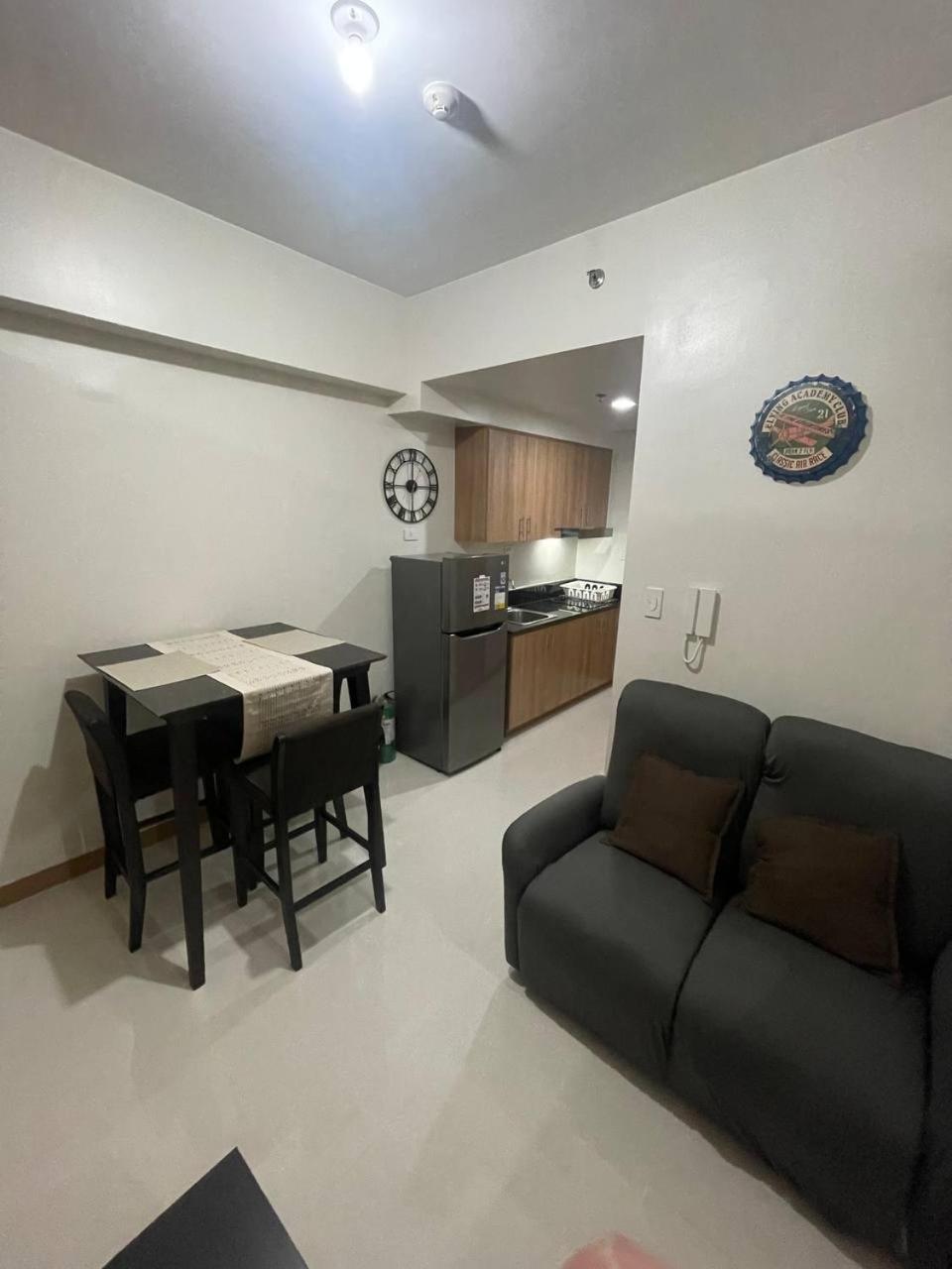 Red Residences Chino Roces Makati Makati City Exterior photo