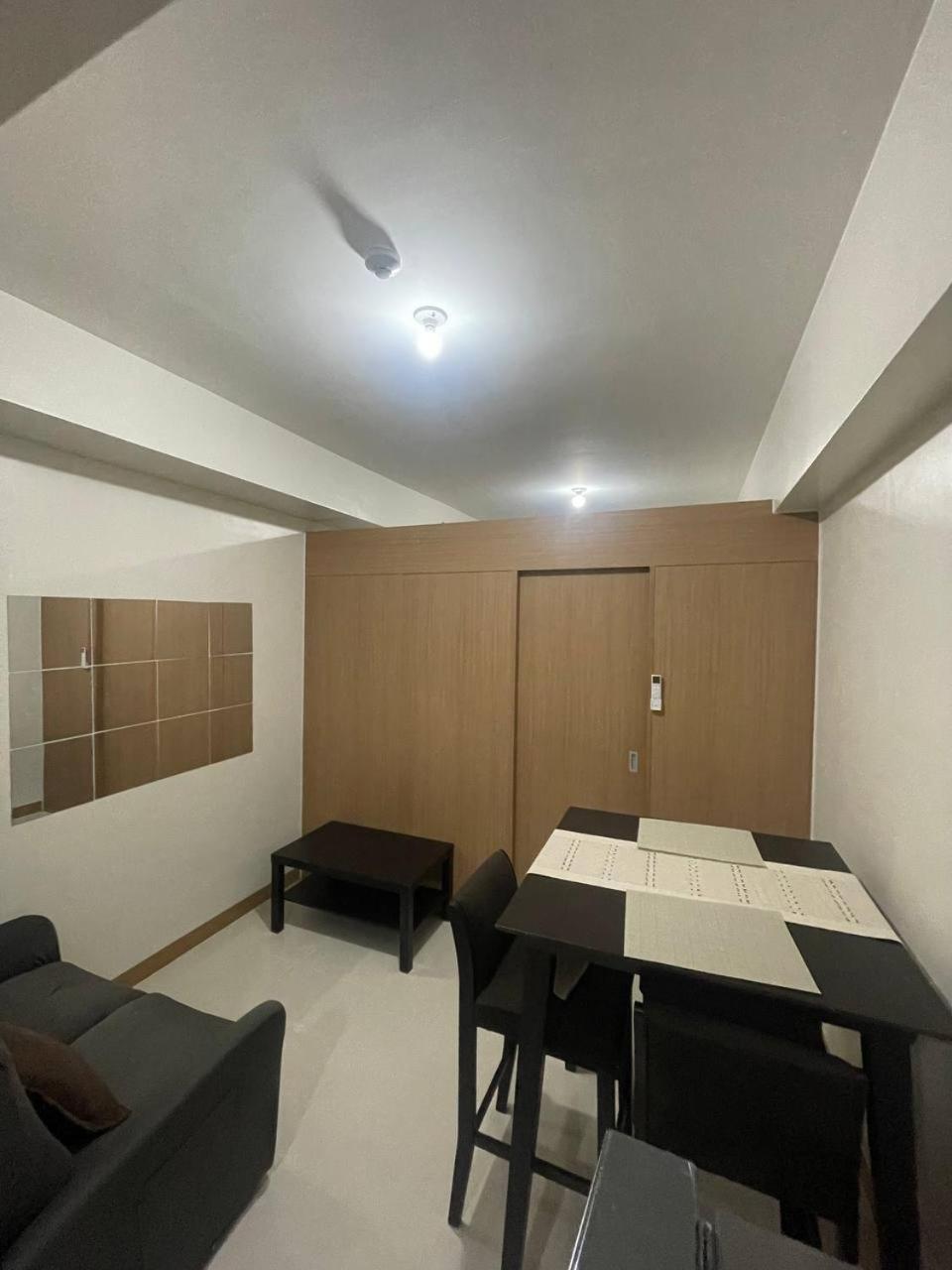 Red Residences Chino Roces Makati Makati City Exterior photo
